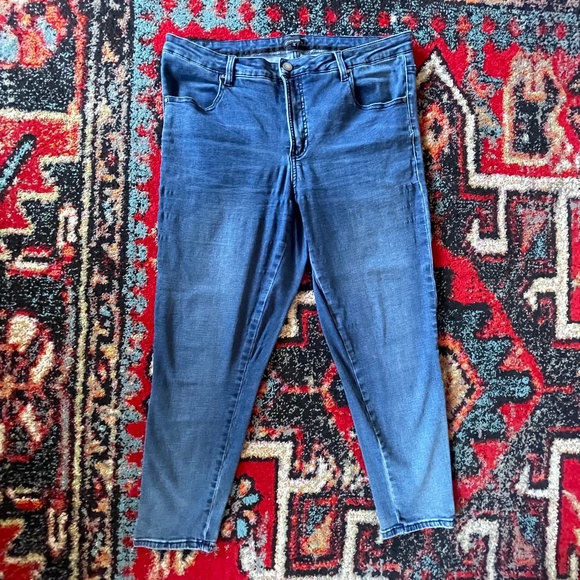 BUNDLE OF 3 EUC Universal Standard Scene Mid Rise Skinny Jeans 28" - Picture 11 of 13